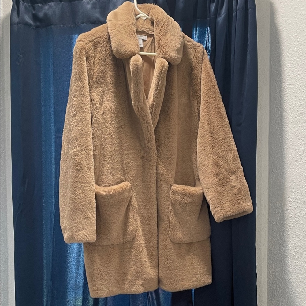 Luxurious Tan Faux Fur Coat
